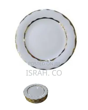 6 Piece Set of Elegant Ceramic Plates - Multicolor