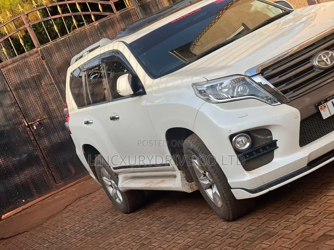Prado TXL Available for Hire Self Drive