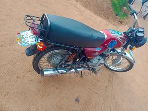 Bajaj Boxer 100 2023 Red