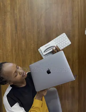 Laptop Apple MacBook Pro 2020 M1 8GB Apple M1 SSD 512GB
