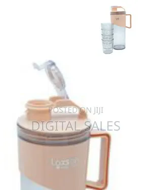 Stylish Beverage Pitcher Set With Integrated Stackable Cups