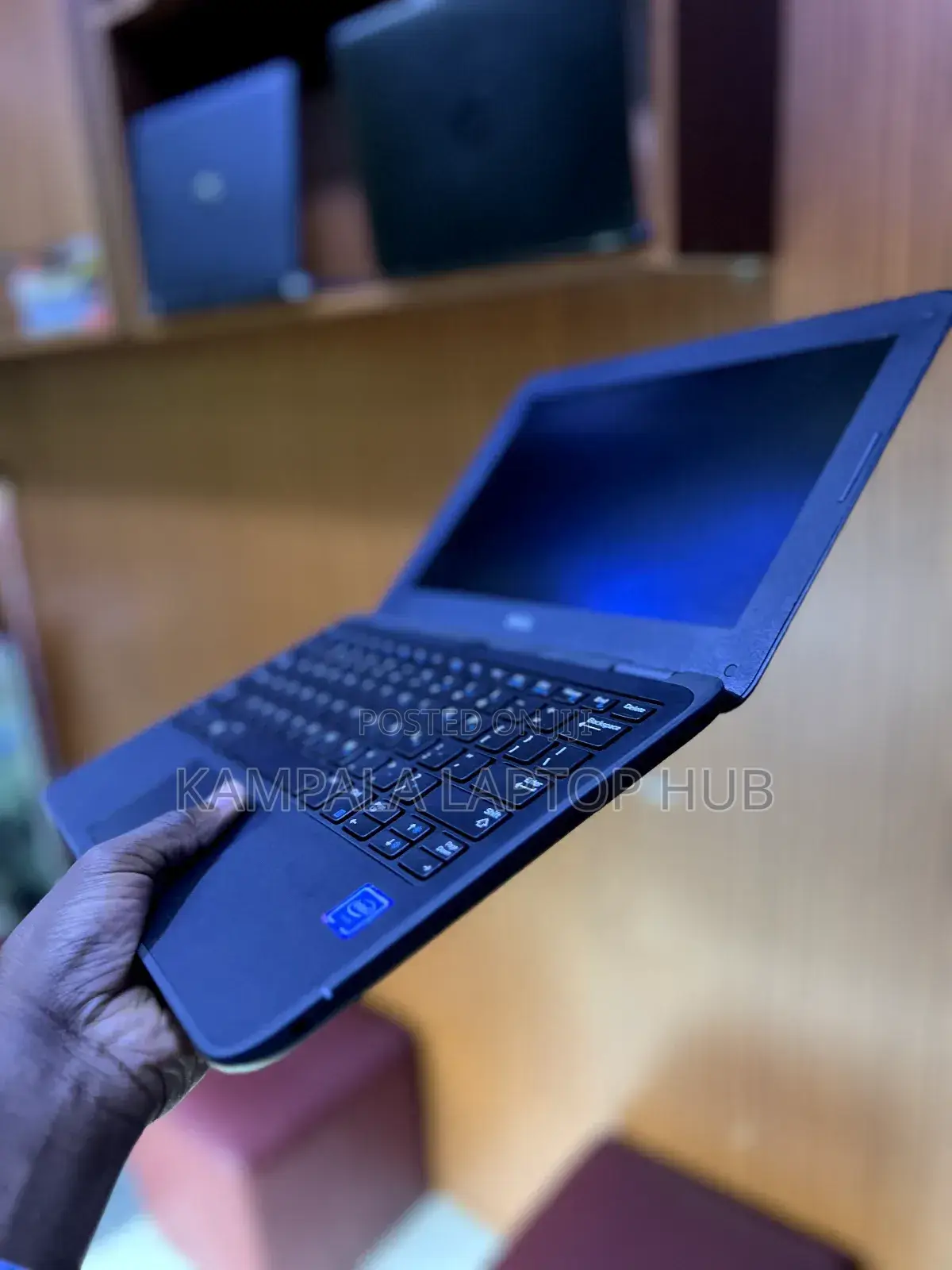 Laptop Dell Latitude 11 3190 4GB Intel Celeron SSD 512GB