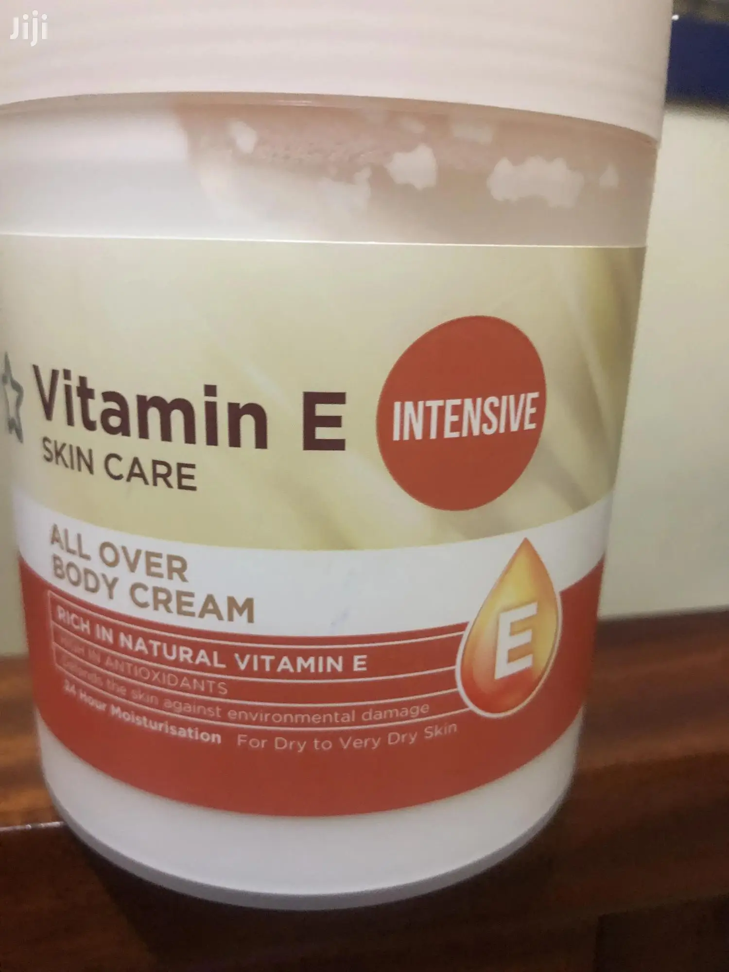 Vitamin E Body Cream for Dry and Very Dry Skin
