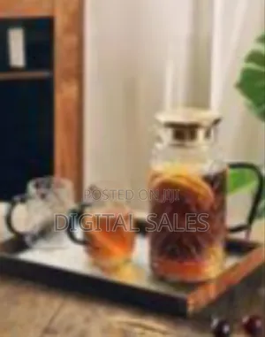 Yiliwi Elegant Glass Beverage Set: Pitcher and Mugs Gift Box -