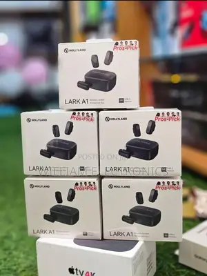 Hollyland Lark A1 Duo Wireless Microphone