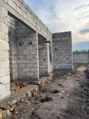 5self Contained Semi Finished Single Rentals Quicksale Heart Of Kyanja