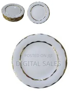 6 Piece Set of Elegant Ceramic Plates - Multicolo