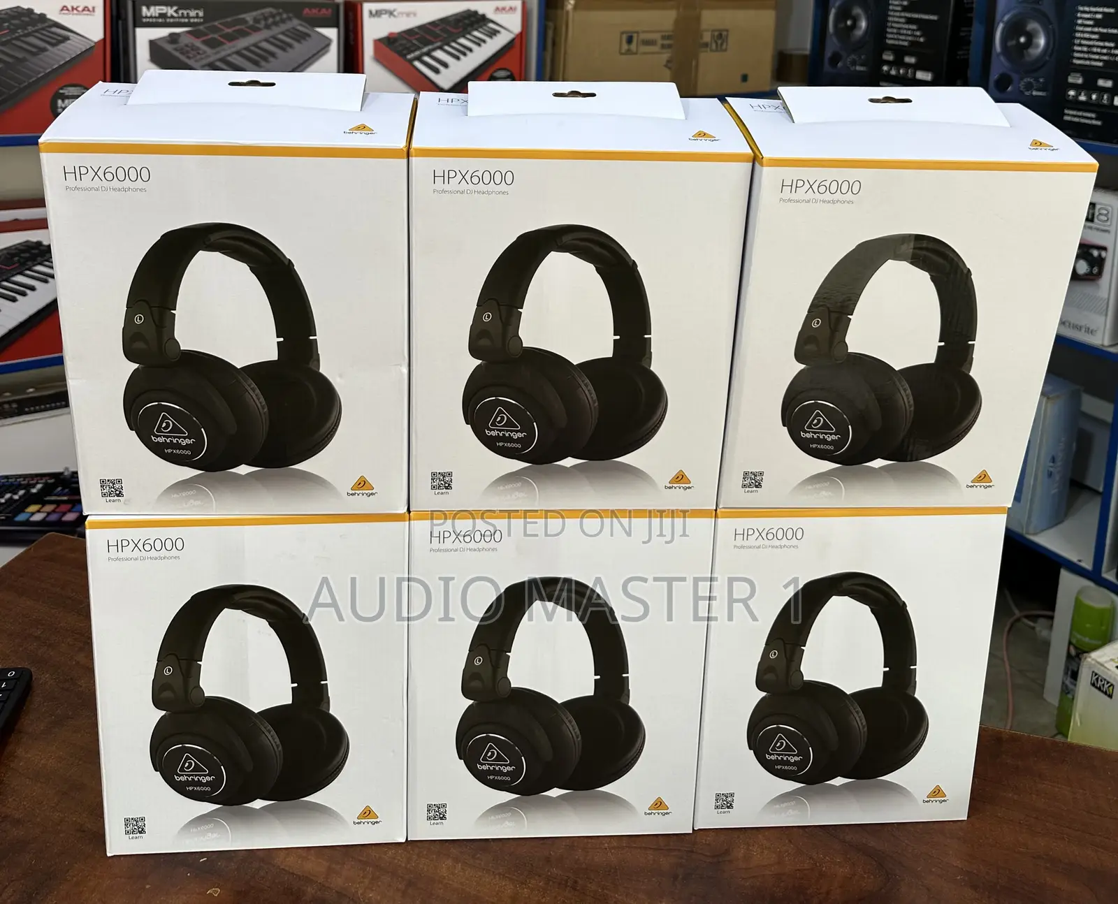 Behringer Hpx6000