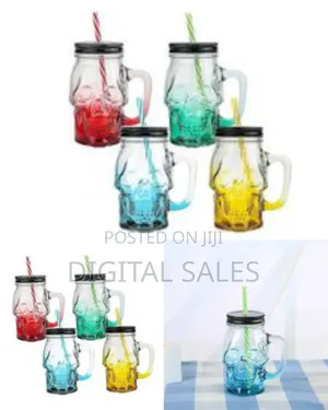 Set of 6 Novelty Skull-Shaped Glass Drinking Jars With Lids
