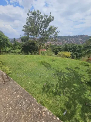 Very Hot Deal of 50 Decimals on Forced Sale Heart of Seguku Lake View