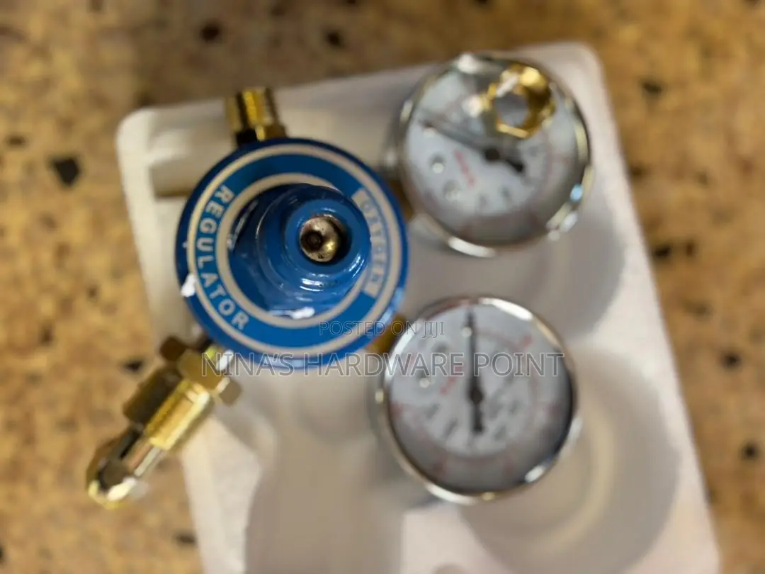 Oxygen Regulator