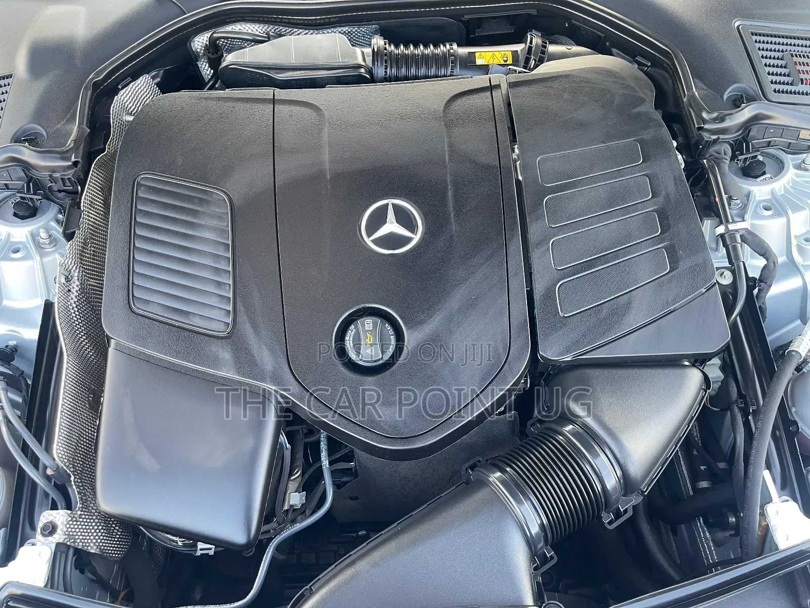 Mercedes-Benz C200 2024 Silver