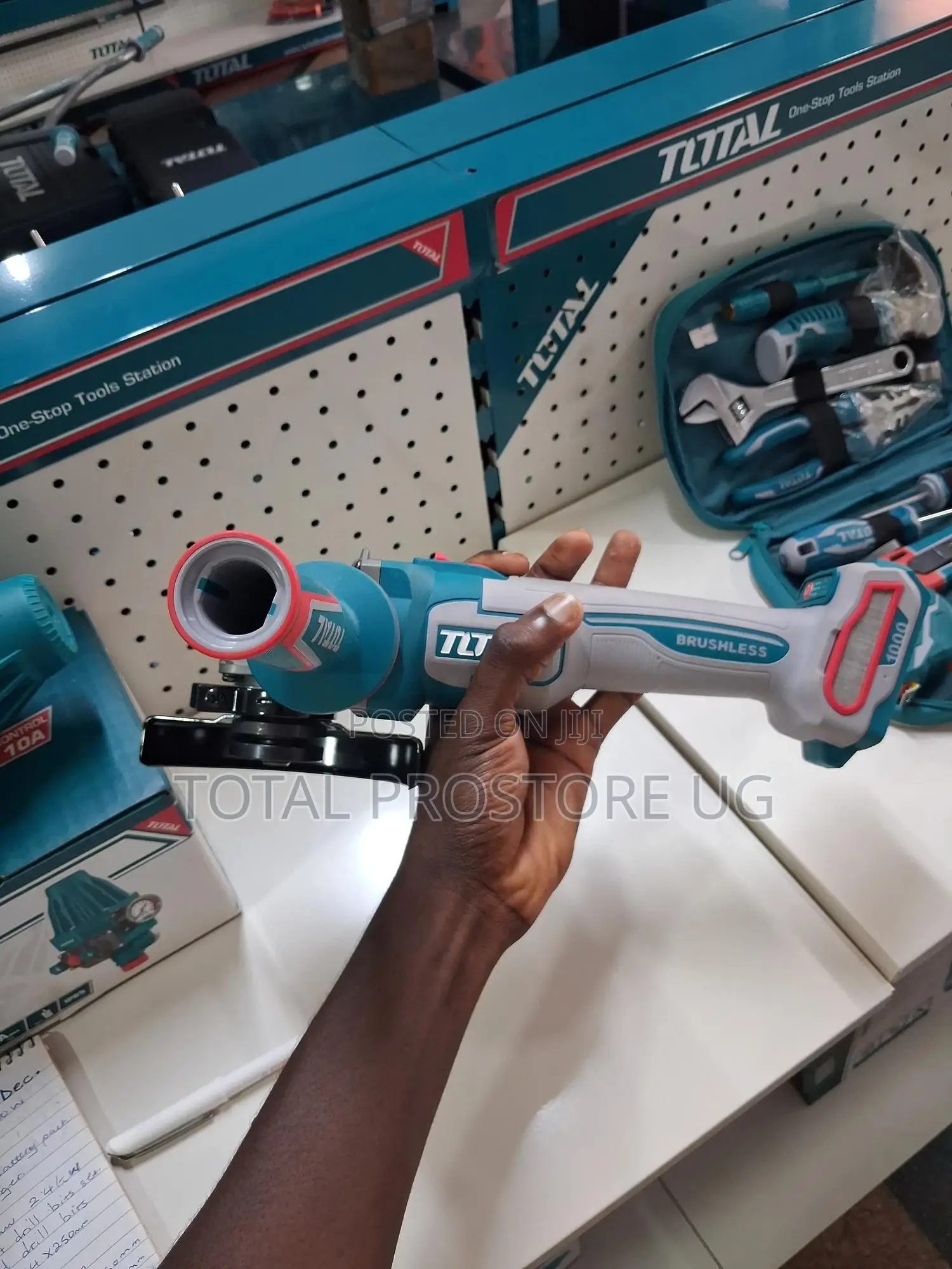 Cordless Angle Grinder 1000w.