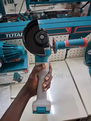 Cordless Angle Grinder 1000w.
