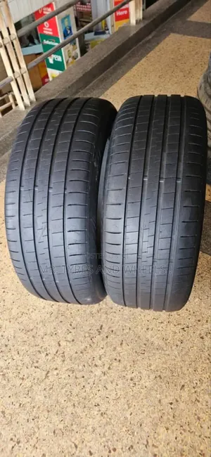 265 50 R20 Imported Dunlop 4rm Japan Only 2 Pieces Left.