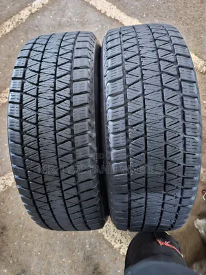 225 65 R17 Bridgestone Blizzak the Gd Brand in a Gd Size 2yrs Warranty
