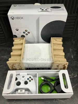 Microsoft Xbox Series S 512gb Ep2-10050 Brand New!