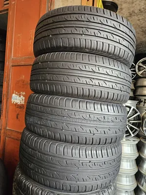 265 60 R18 Dunlop Used but in a Good Condition Still Good Well N Back