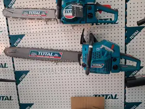 Gasoline Chain Saw 2.4kw.