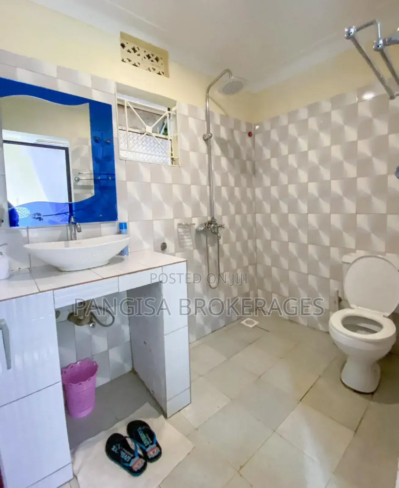 Cozy Luxurious Standalone Airbnb
