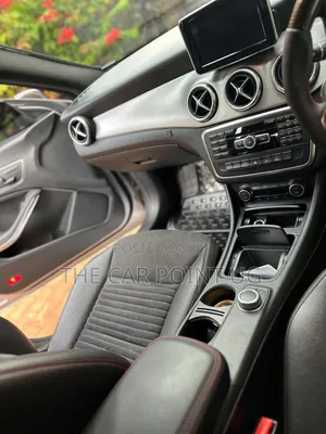 Mercedes-Benz CLA-Class 2014 Silver