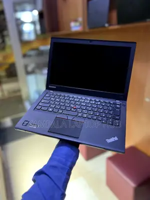 Laptop Lenovo ThinkPad X250 8GB Intel Core I7 HDD+SSD 500GB
