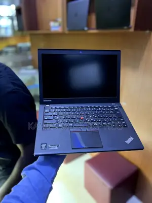 Laptop Lenovo ThinkPad X250 8GB Intel Core I7 HDD 1T