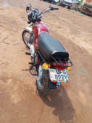 Bajaj Boxer 2021 Red
