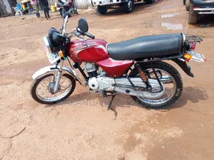 Bajaj Boxer 2021 Red