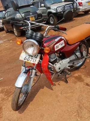 Bajaj Boxer 100 2019 Red