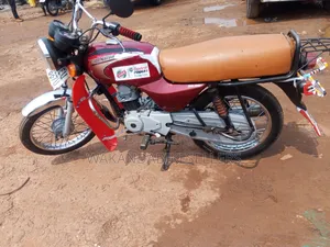 Bajaj Boxer 100 2019 Red
