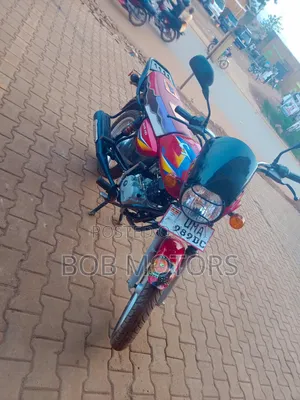 Bajaj CT 125X 2025 Red
