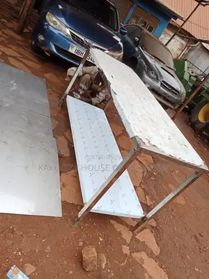 Restaurant Working Table Stainless