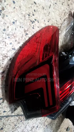 Mark X 2014 Tail Lights