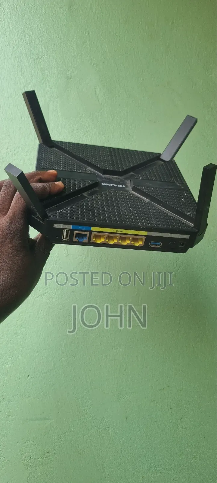 Tp Link Archer C3200
Router