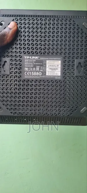 Tp Link Archer C3200
Router