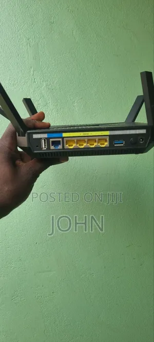 Tp Link Archer C3200
Router