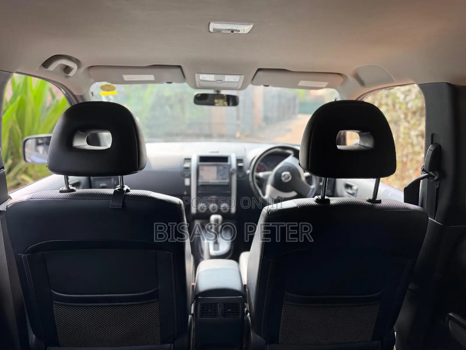 Nissan X-Trail 2011 Gray