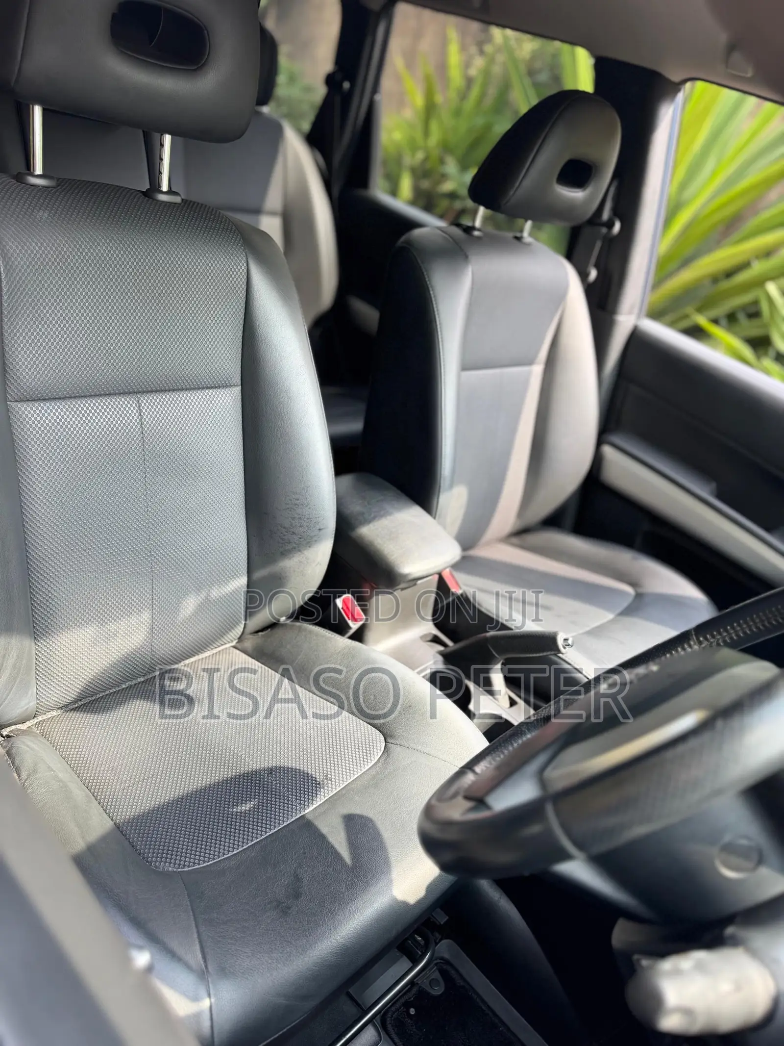 Nissan X-Trail 2011 Gray