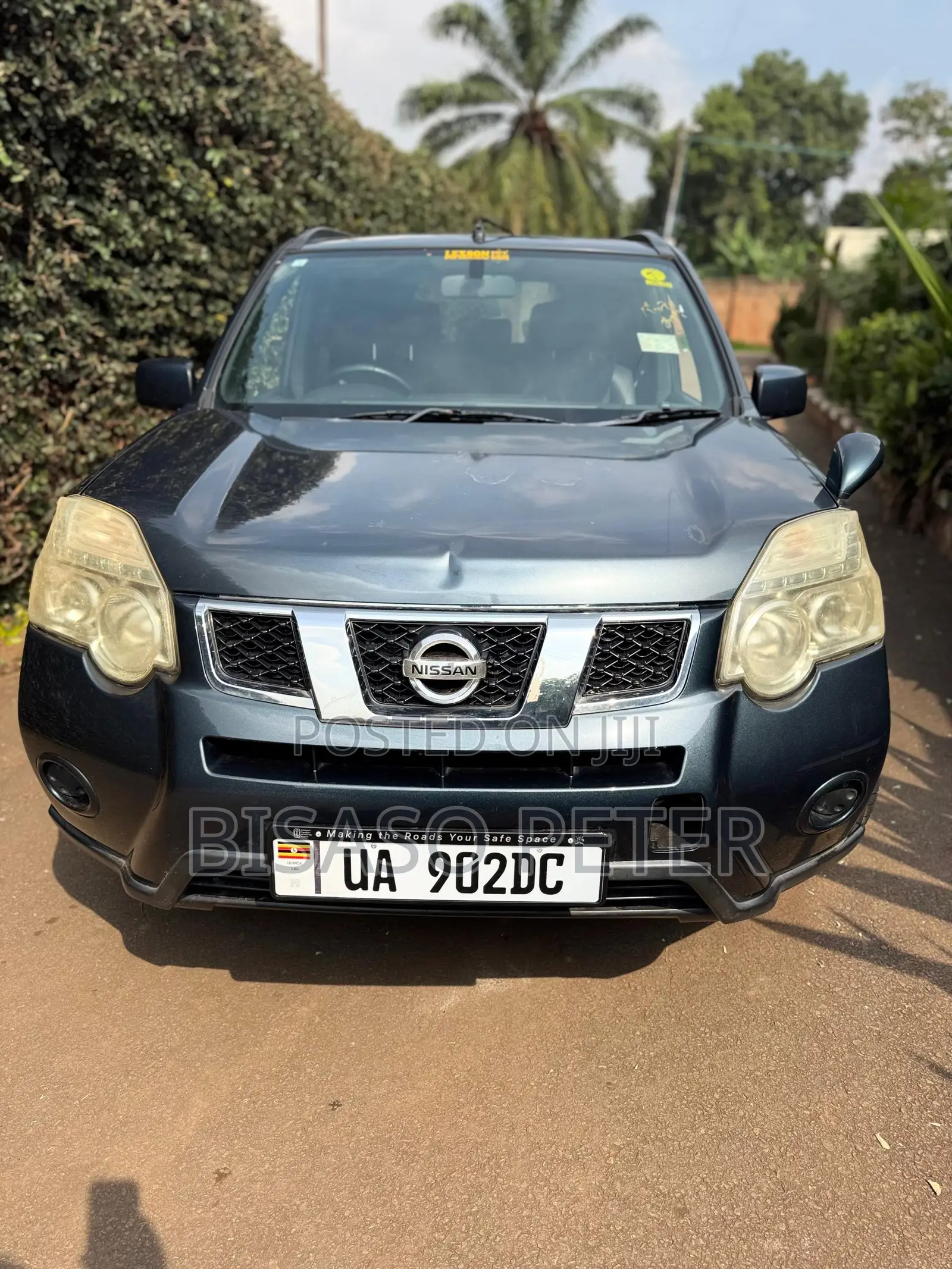 Nissan X-Trail 2011 Gray