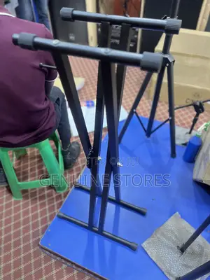Keyboard Metallic Stand