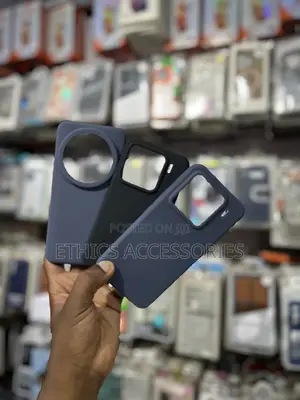 Xiaomi 14i and Xiaomi 15 Pro