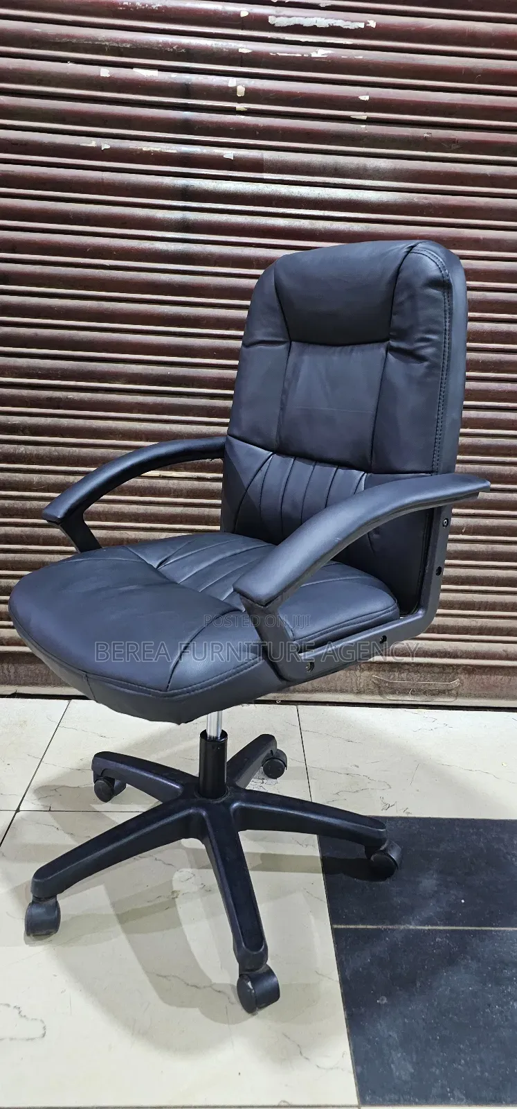 Excellent Office Leather (Performance)