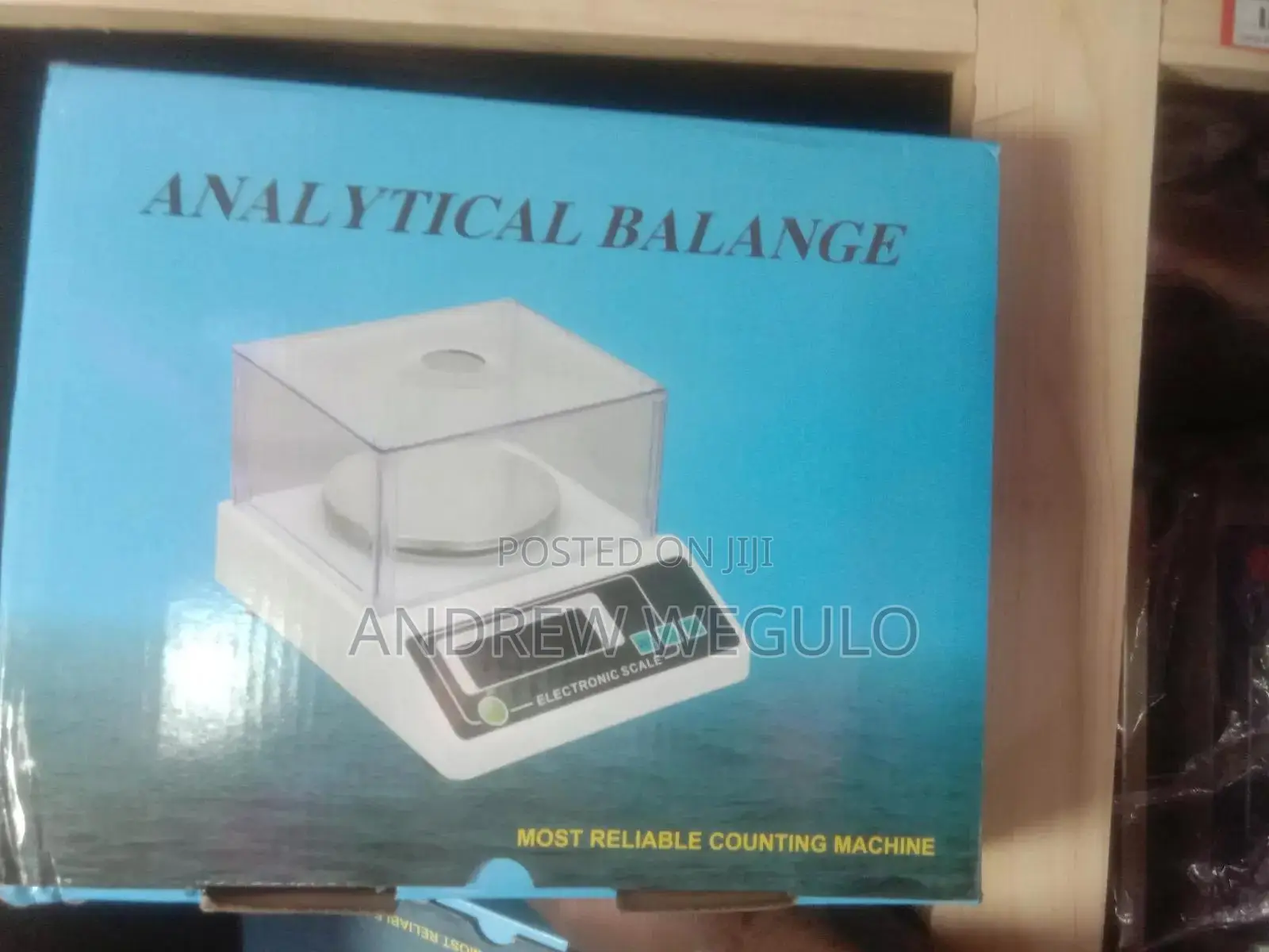 Analytical Scale