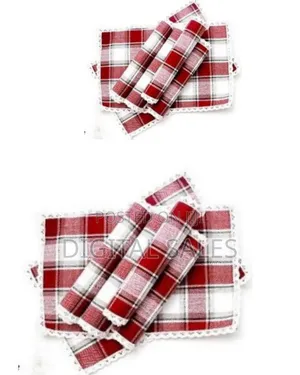 6-Piece Set of Charming Plaid Place Mats - Multicolor
