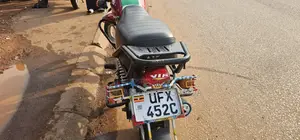 TVS HLX 125 2022 Red
