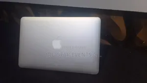 Laptop Apple MacBook Air 4GB Intel Core I5 SSD 128GB