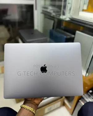 New Laptop Apple MacBook Pro 16GB Intel Core I5 SSD 512GB