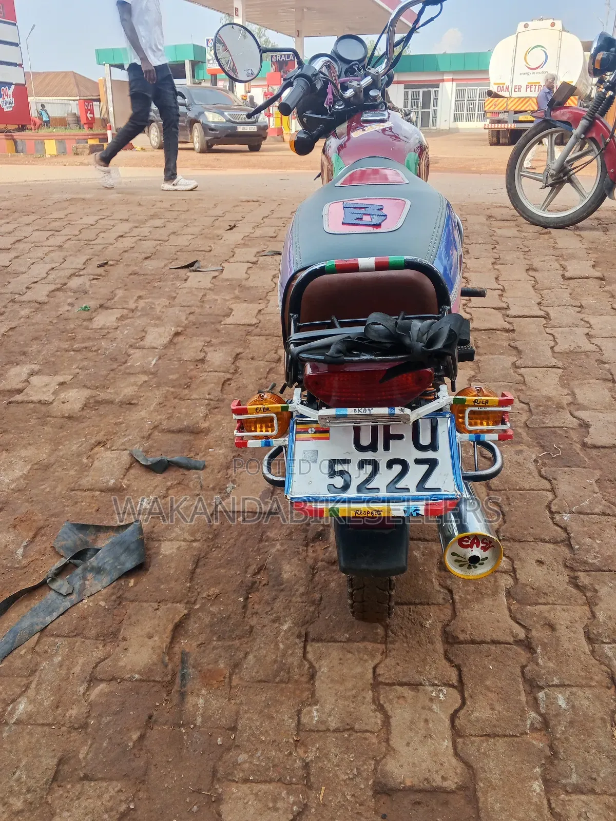 Bajaj Boxer 100 2023 Red