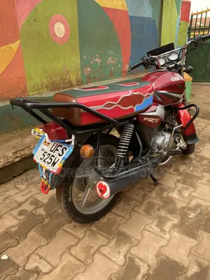 TVS HLX 125 2023 Red